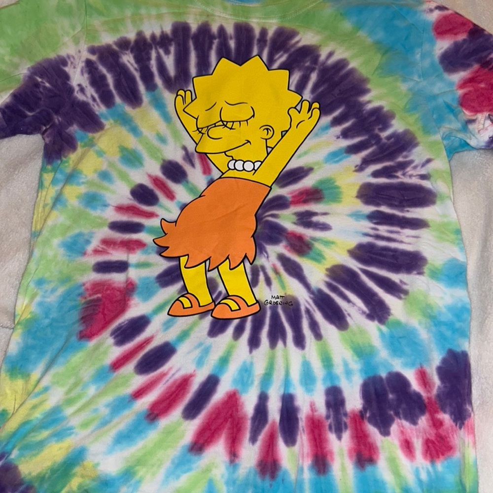 Lisa dancing tie dye shirt - size unisex small